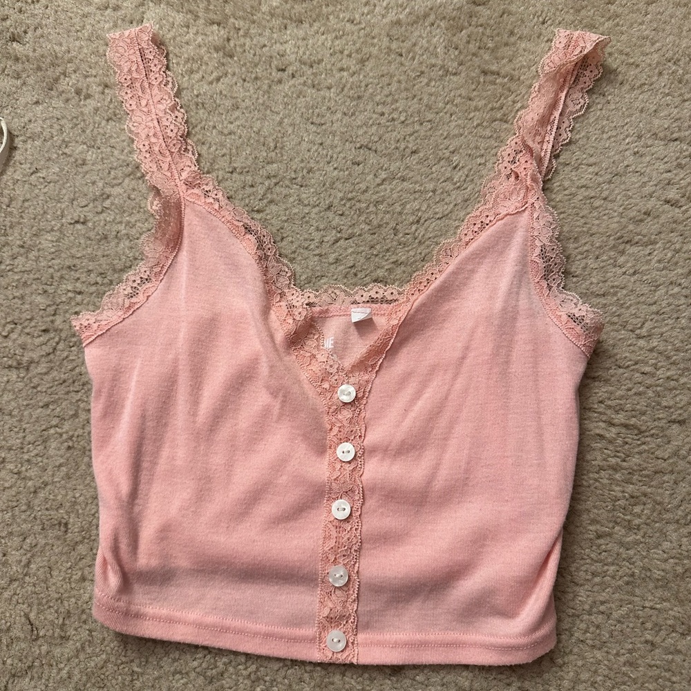 Pink tank top with buttons